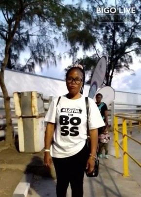 Maureen из Nakuru 37 лет
