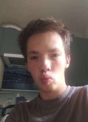 Сергей из Эжвы 21 год