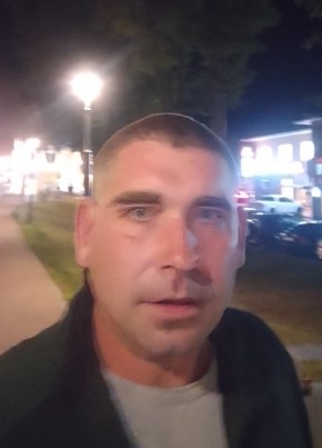 Дмитрий из Твери 32 года