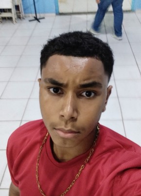 João Pedro Santa из Osvaldo Cruz 19 лет