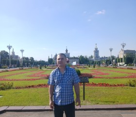 Nazar, 50, Moscow