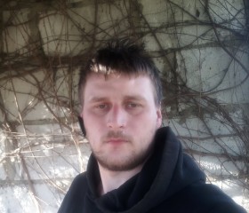Anton Obukhovich, 31, Minsk