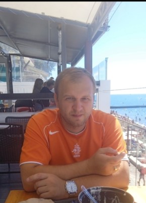 Сергей из Майкопа 44 года
