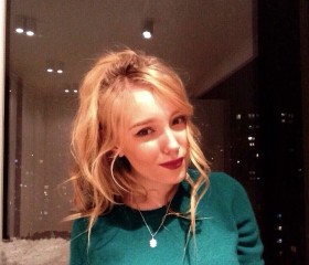 Yuliia, 30, Jona
