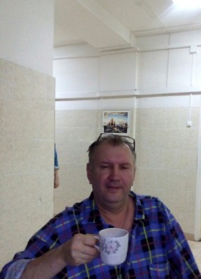 Александр, 58, Россия, Троицк (Московская обл.)