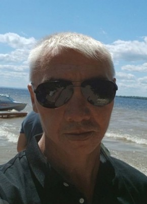 Эдурард из Пушкина 45 лет