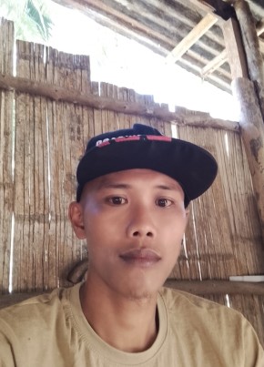 Mico из Maynila 26 лет