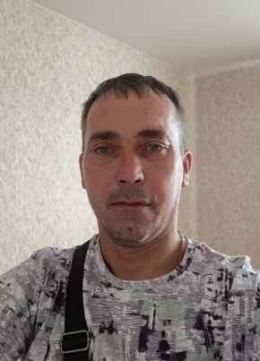 Андрей Деревянко из Улан-Удэ 43 года