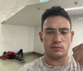 Anton, 22, Moscow