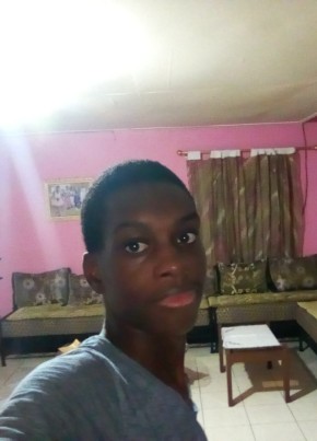 Alexandre Daniel, 22, République Gabonaise, Libreville