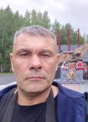 Дмитрий из Нижневартовска 46 лет