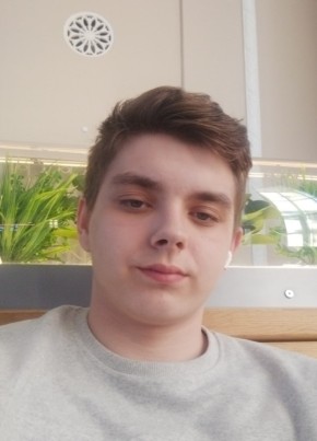 Кирилл из Петрозаводска 22 года