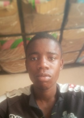 Ademola, 19, Nigeria, Zaria