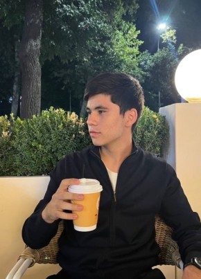 Амиран из Olmaliq 18 лет