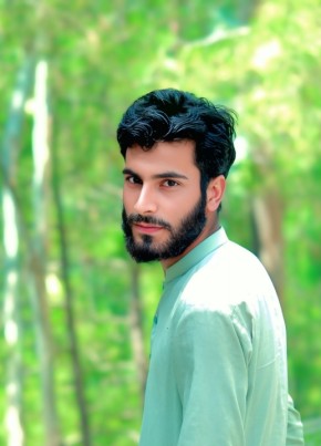 Rehan Qureshi из North Bergen 23 года