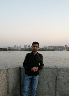 Али из Новосибирска 36 лет