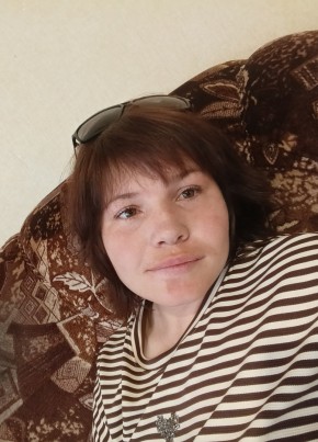 Карина из Краснозерское 28 лет