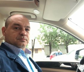 Andrey, 43, Moscow