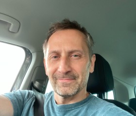 Maksim, 48, Moscow