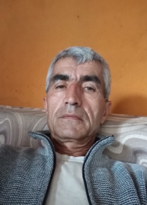 Андрей из Москвы 51 год
