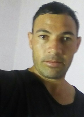 Antônio Ferreira, 35, República Federativa do Brasil, Cachoeiro de Itapemirim