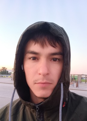 Роман, 32, Россия, Москва