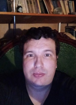 Роберт, 32, Россия, Санкт-Петербург
