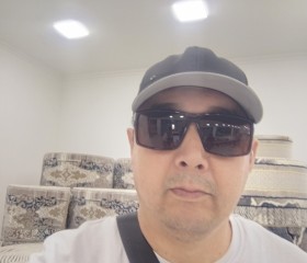 Rustam, 46, Almaty