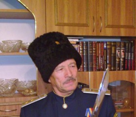 михаил, 68 лет, Астрахань
