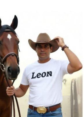 Leon Guerrran из Juiz de Fora 49 лет
