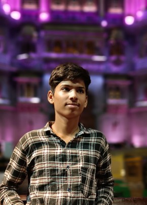 Vijay, 19, India, Indore