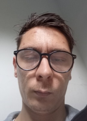 Nino из Charleroi 32 года