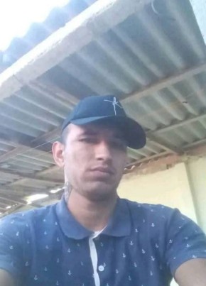 Elton claudino из Ijuí 29 лет