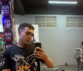 كريم, 18, Banha