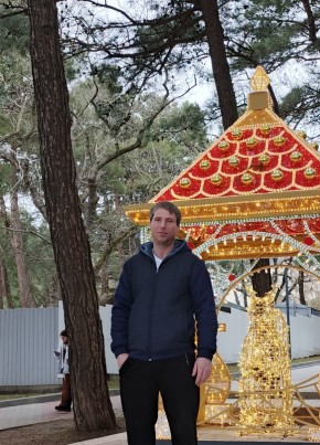Константин из Верхней Туры 39 лет