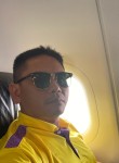Udom, 43, Bangkok