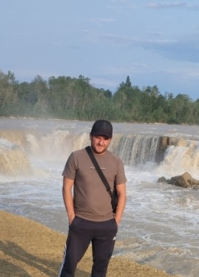 Виталий из Chester 32 года