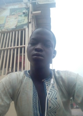 Abd, 20, République du Niger, Niamey