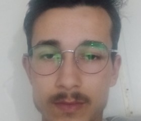 Mustafa, 19, Adana
