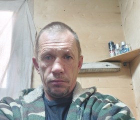 Виктор, 45 лет, Охотск