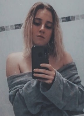 Lea, 24, Koninkrijk België, Brussel