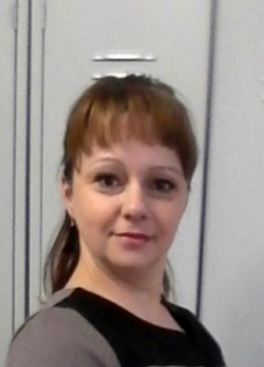 Елена, 38, Россия, Семикаракорск