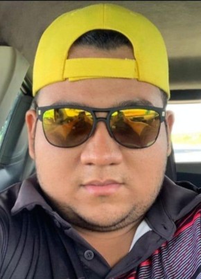 Mario, 21, República de El Salvador, Santa Ana