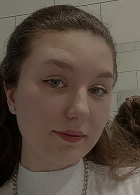 Анастасия, 18, Россия, Смоленск