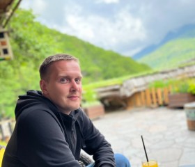 Andrei, 38, Moscow