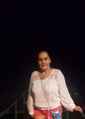 Adriana Salas, 43, República de Costa Rica, San José (San José)