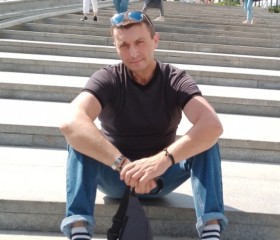 Mikhail, 49, Moscow