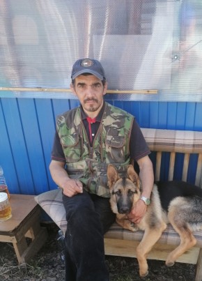 Артем из Сургута 47 лет