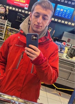 Макс из Мариуполи 34 года