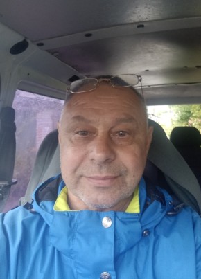 Олег из Калуги 56 лет